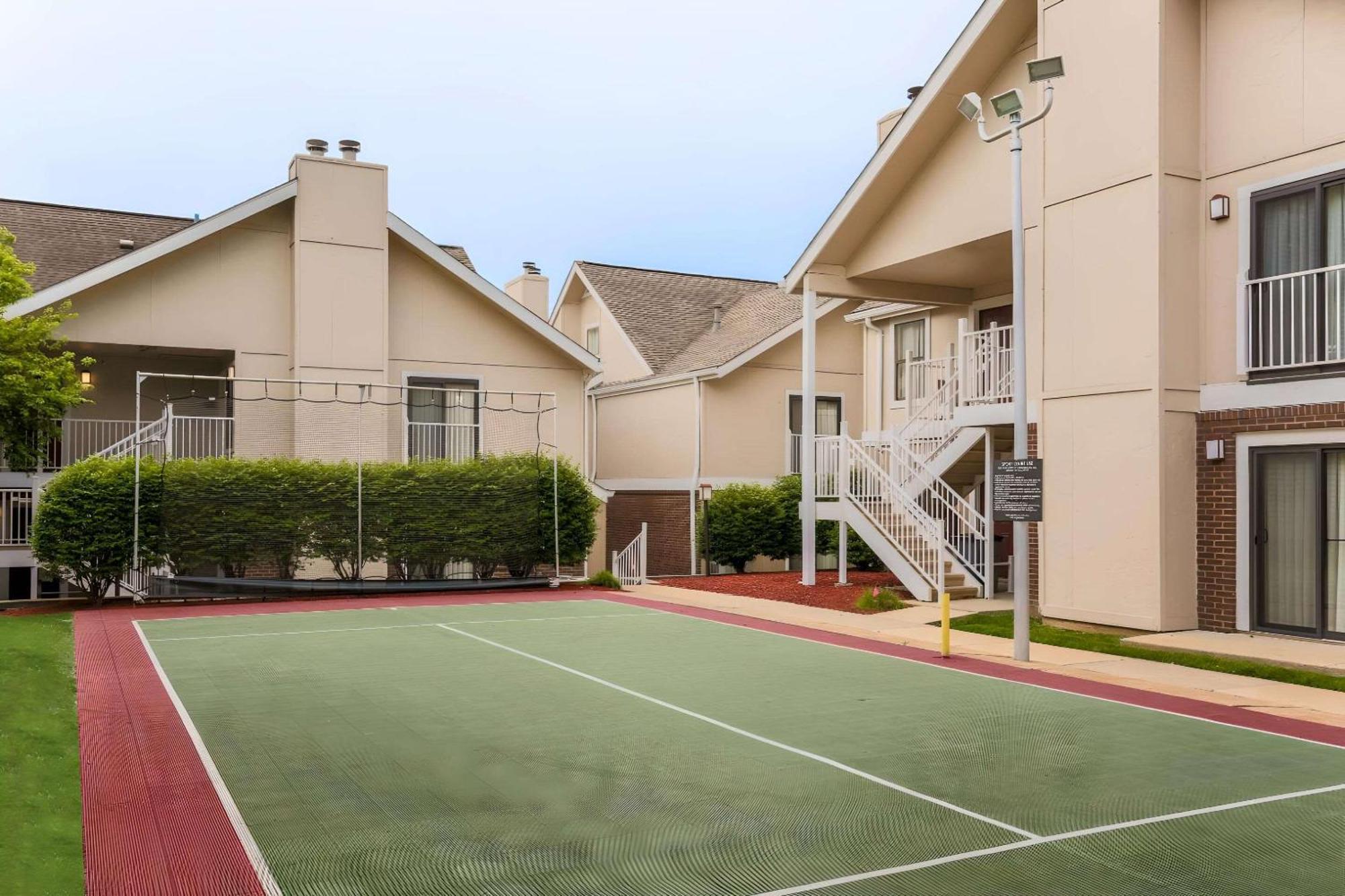 Mainstay Suites St Louis - Galleria Richmond Heights Экстерьер фото