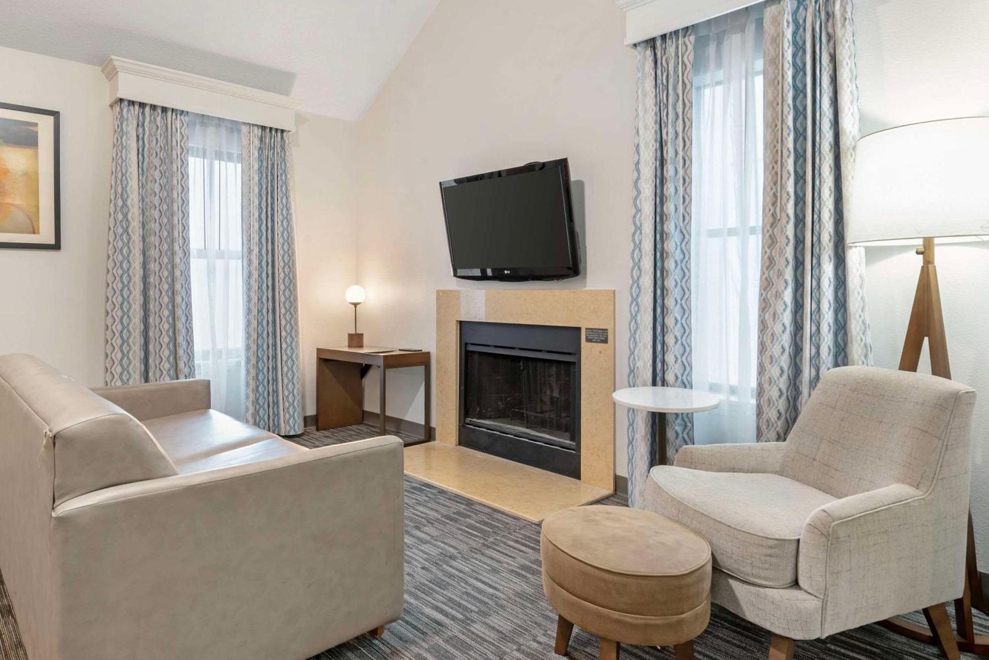 Mainstay Suites St Louis - Galleria Richmond Heights Экстерьер фото